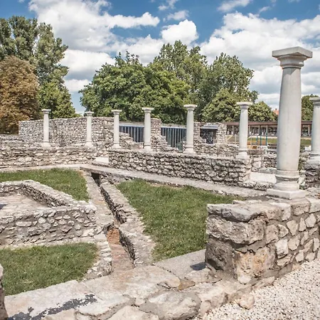 Calm Island Near The Danube - Free Parking *